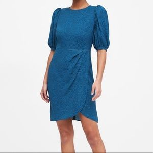 NWT Banana Republic Puff Sleeve Sheath Petite, 4